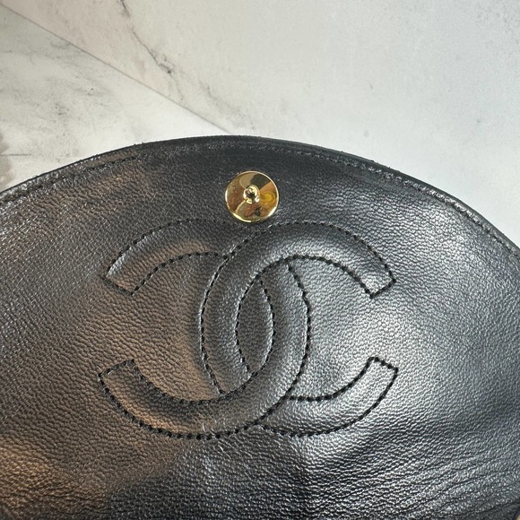 ❌❌ Chanel Vintage Mini Crossbody Bag Round Moon Flap Oversized CC Black/Gold 24K - Picture 8 of 16
